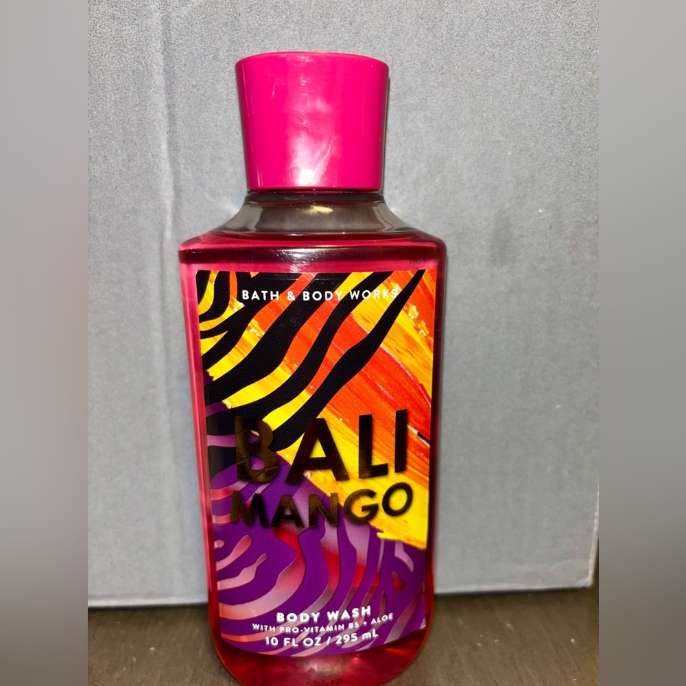 Bath & Body Works Pink and Orange Body Wash